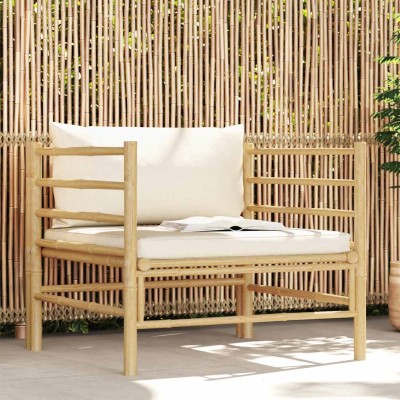 Sofá de jardín de bambú con cojines blanco crema